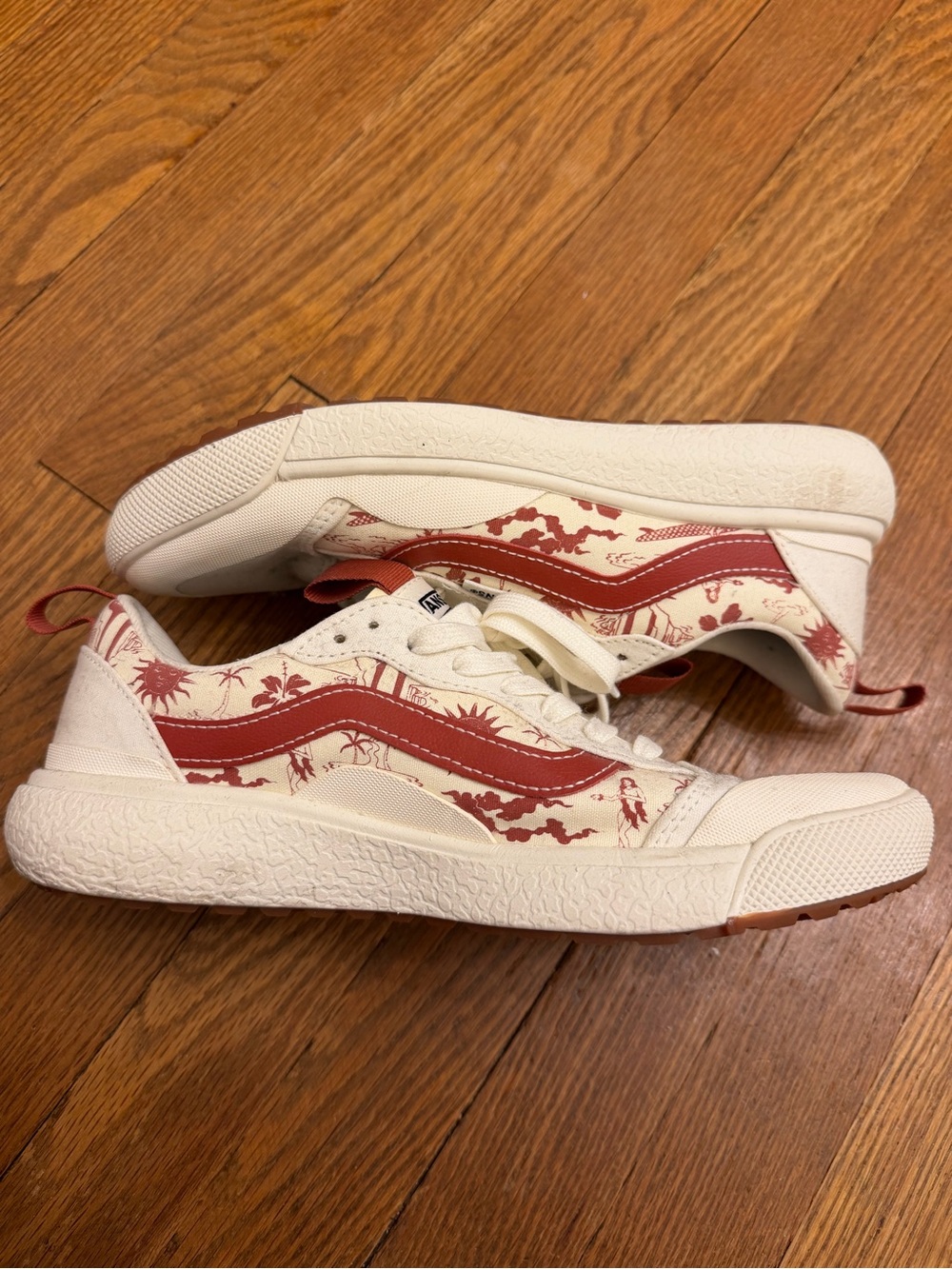 Vans Ultrarange Year of the Dragon